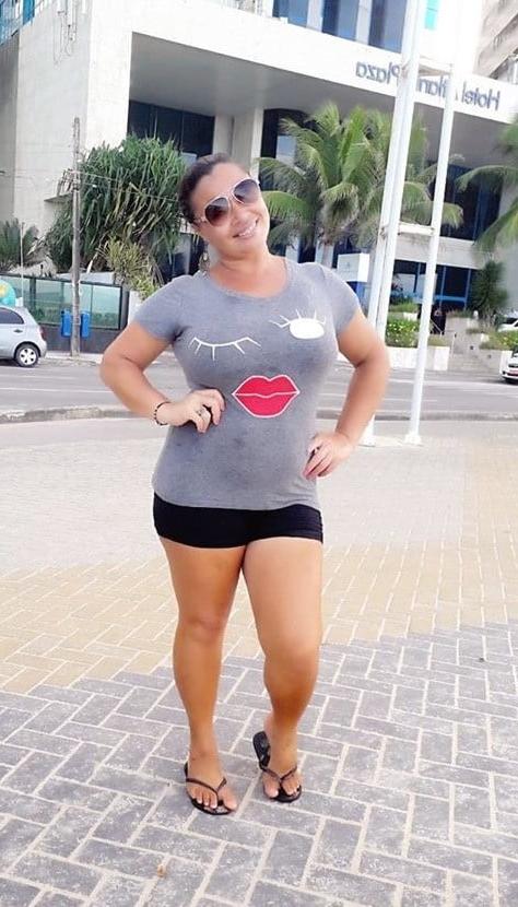 25P Hot shorts 17