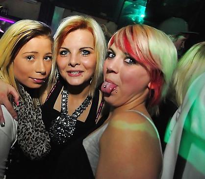 25P German Party Bitches