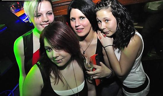 25P German Party Bitches