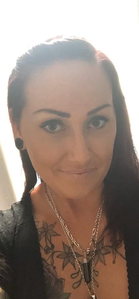 18P Australian mom of 3 girls craving for asians cock
