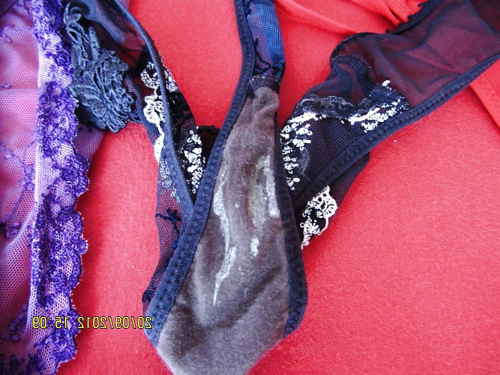8P Gf used dessous