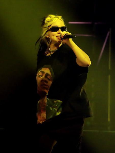 25P Billie Eilish - ALTer EGO Show in Inglewood (01-18-20)
