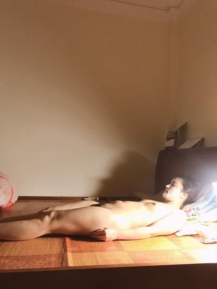 15P Vietnamese Call Girl - Hooker Whore Prostitution