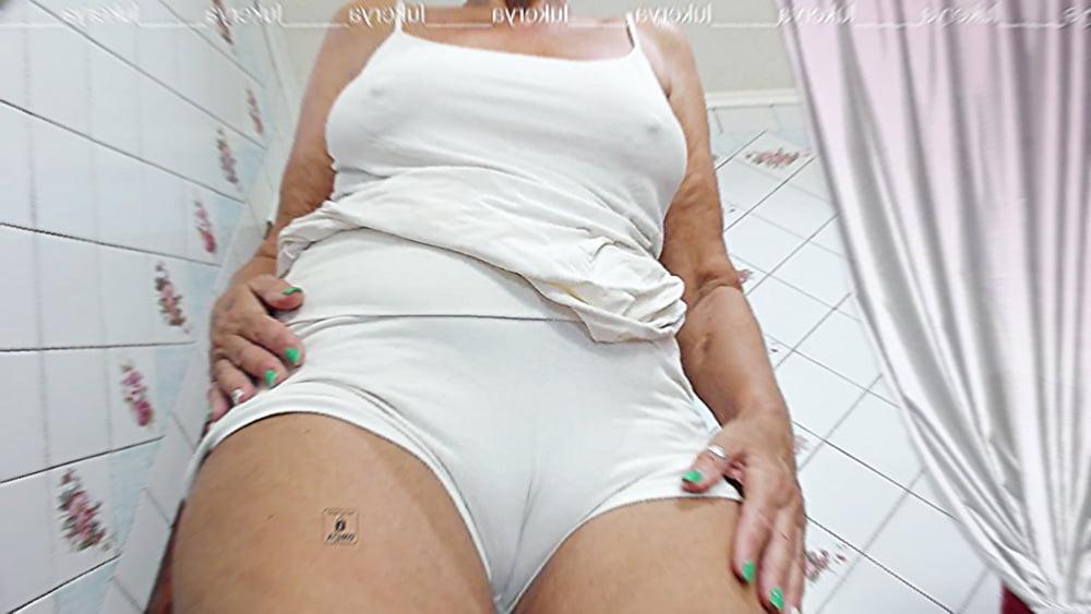 25P Lukerya's Camel Toe