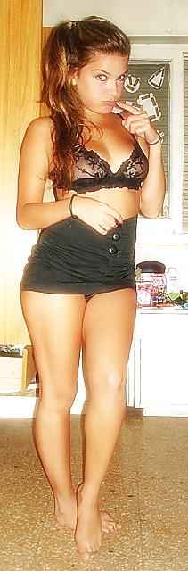 25P Teen Brunette Rosarina Show Pussy
