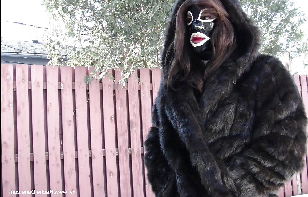 14P Rachel's fur coat