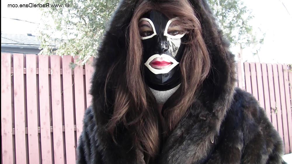 14P Rachel's fur coat