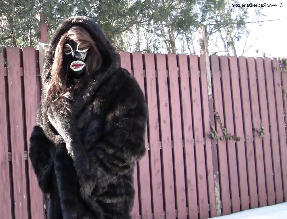 14P Rachel's fur coat