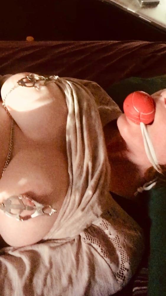 25P twist69 tries being gagged and rammed hard