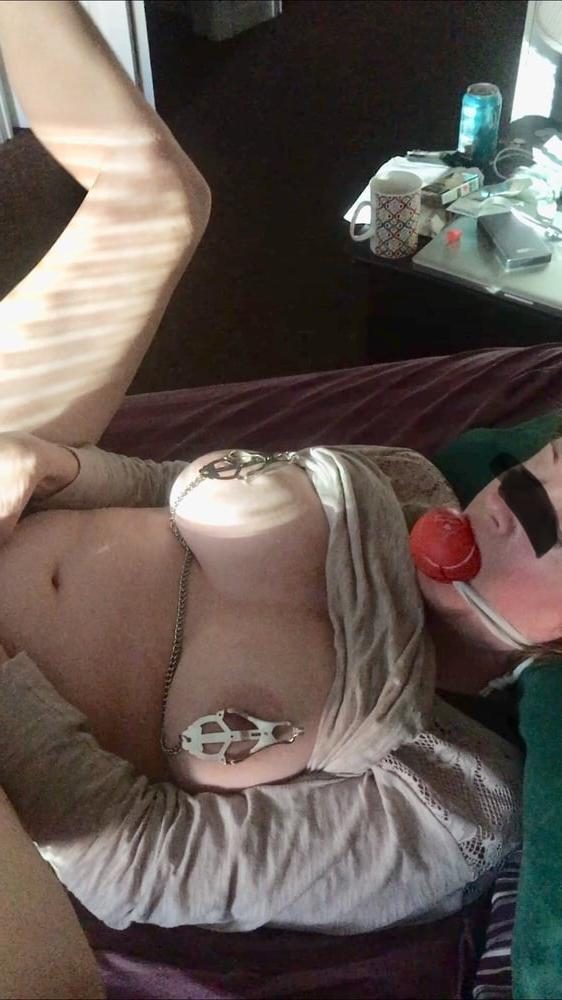 25P twist69 tries being gagged and rammed hard