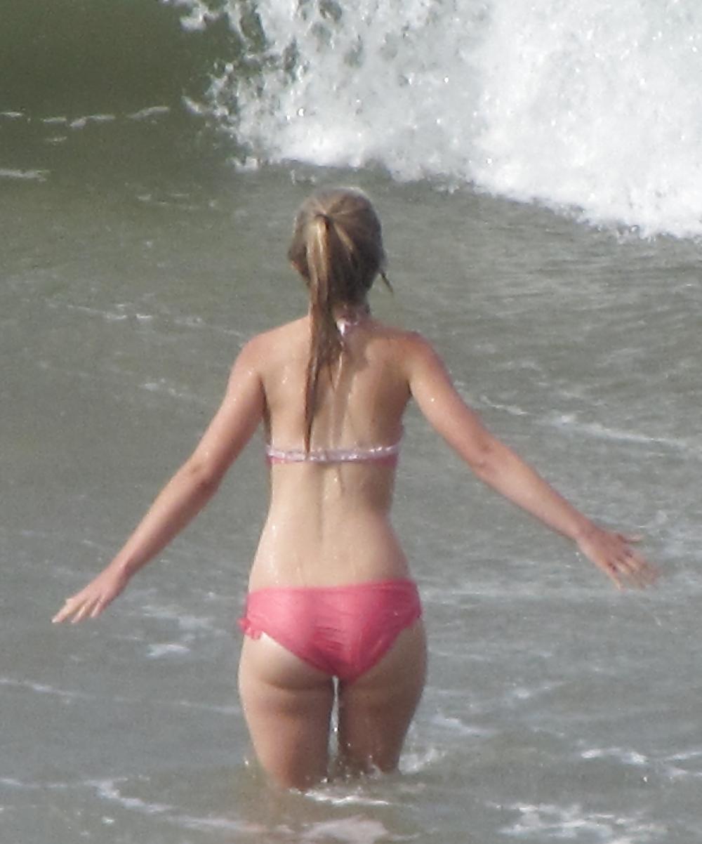 25P Collection of fantastic voyeur photos