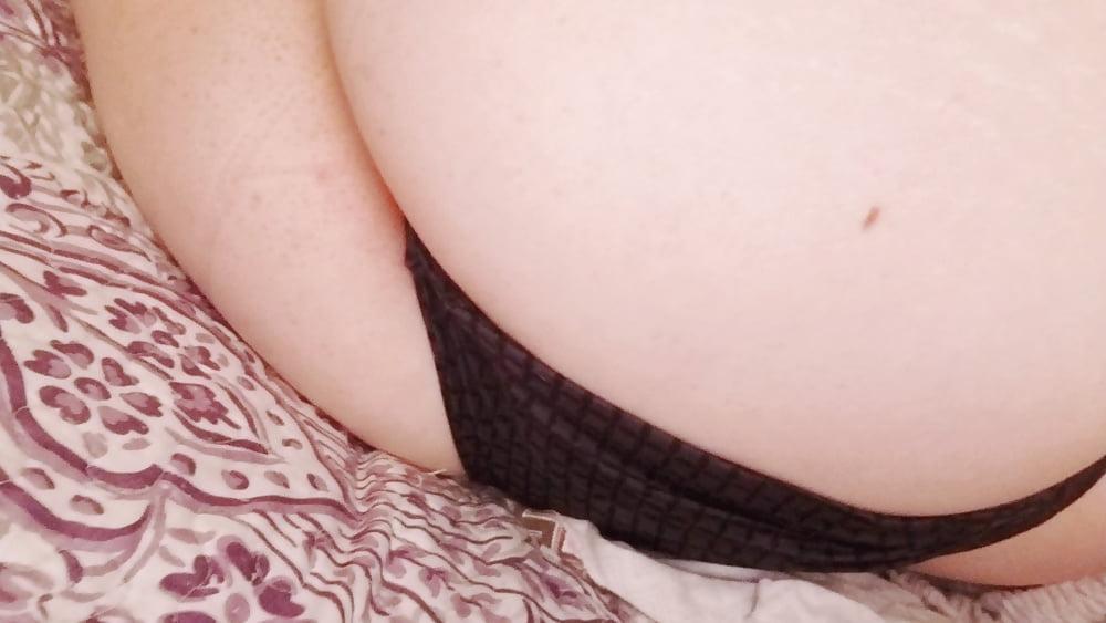 25P hours of fun............... bored housewife  Milf