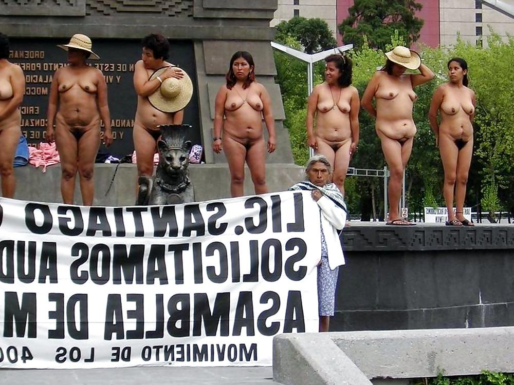 25P Naked protest by  400 Pueblos over land eviction 