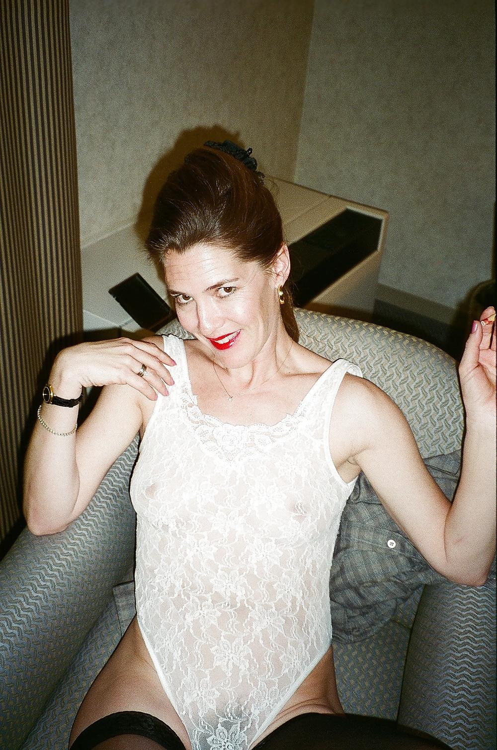 5P Sally Gerrard - Works at Fashion Show Mall, Las Vegas