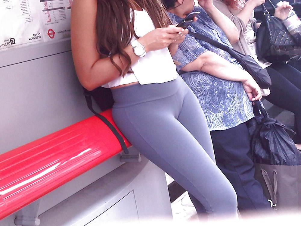 15P Cameltoe 