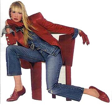 25P Queens in jeans LXI