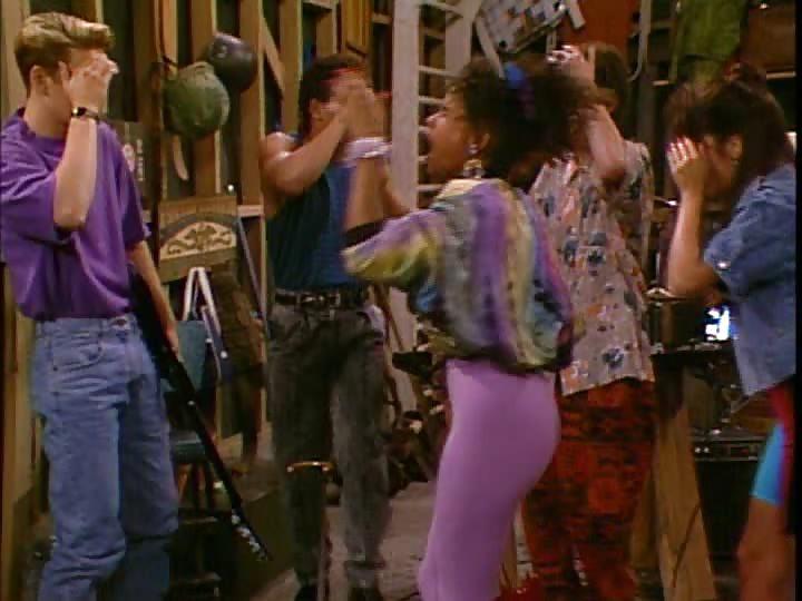 6P Lark Voorhies Ass from saved by the bell