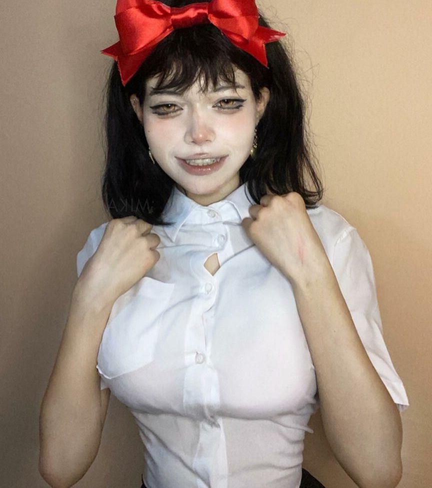 25P Vamp.car nude