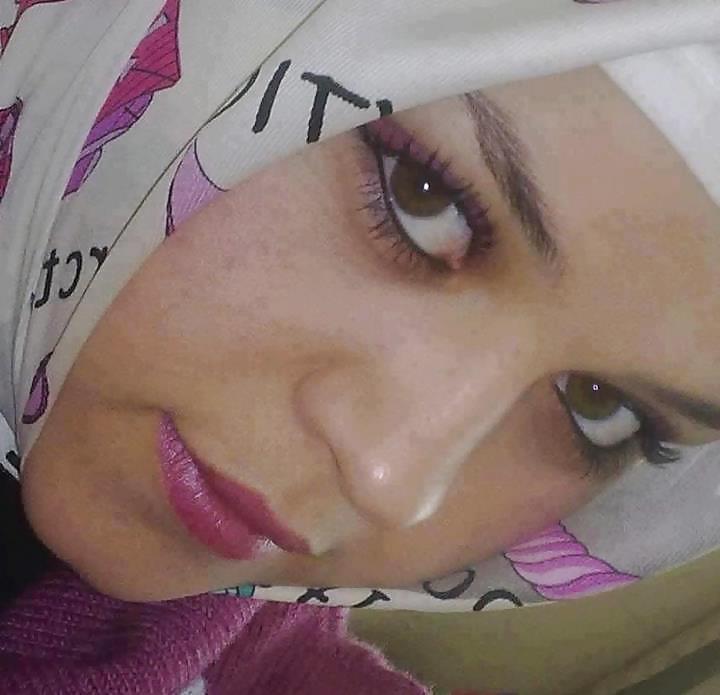 25P Hijab very sexy cam pic