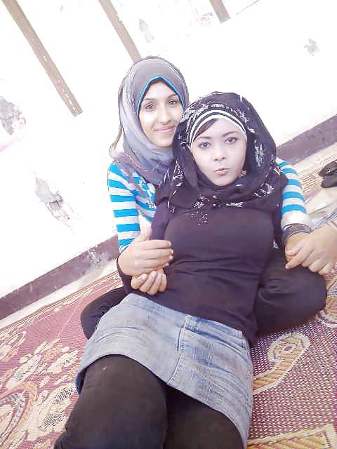 25P Hijab very sexy cam pic