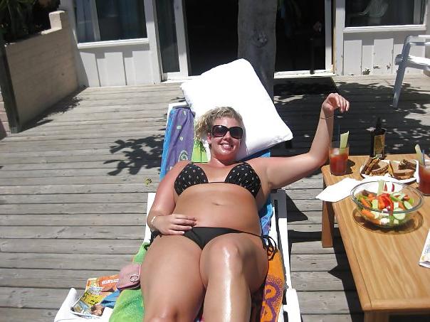 25P Facebook cam whores