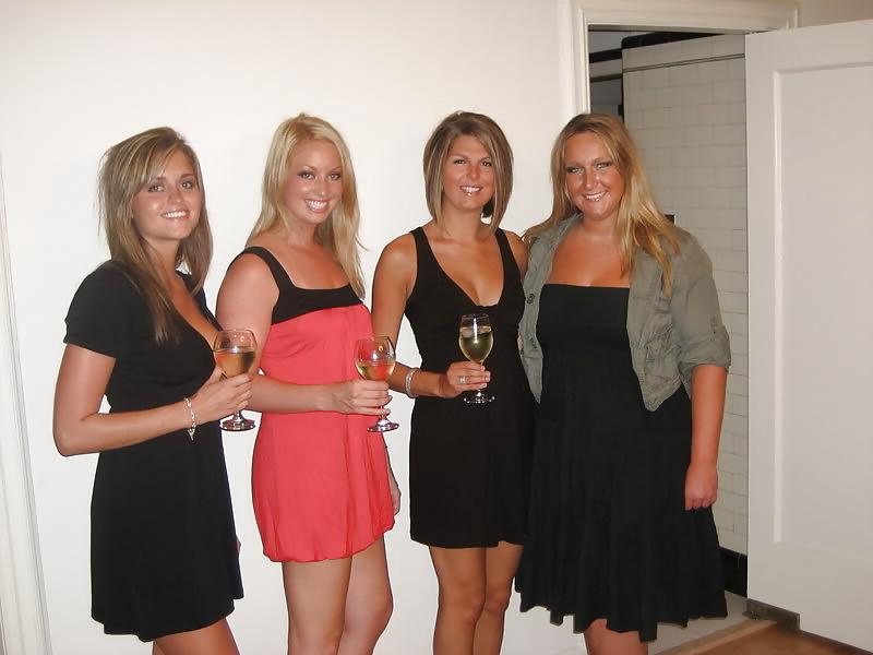 11P Cesi and her wild friends parting a hotel