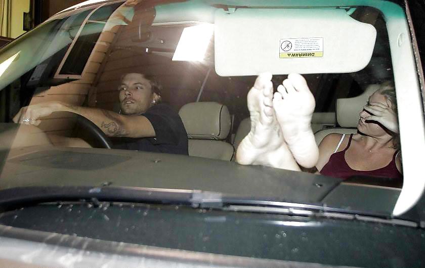 5P Britney Spears Feet to Jerkoff over