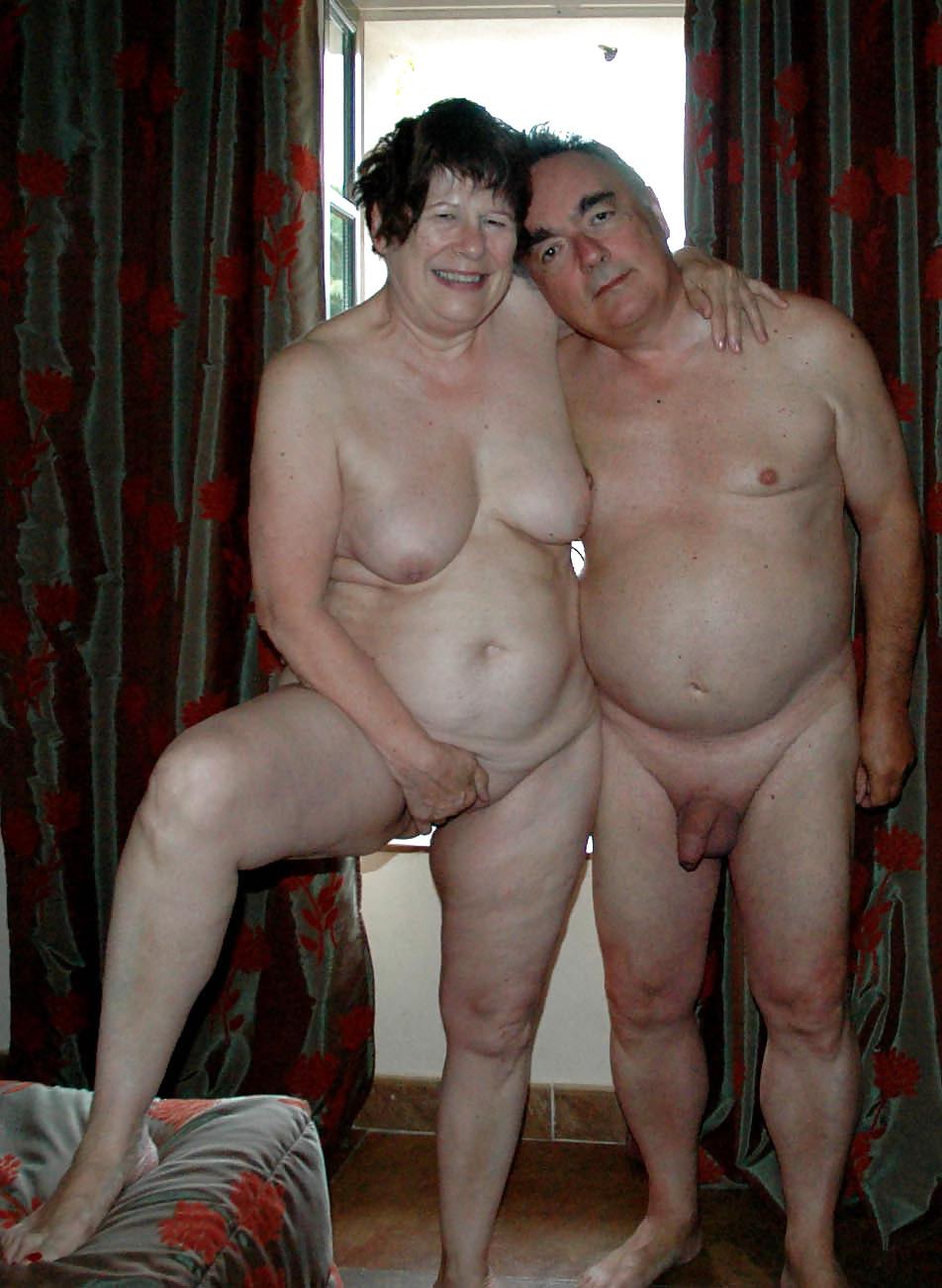 12P Couple mature