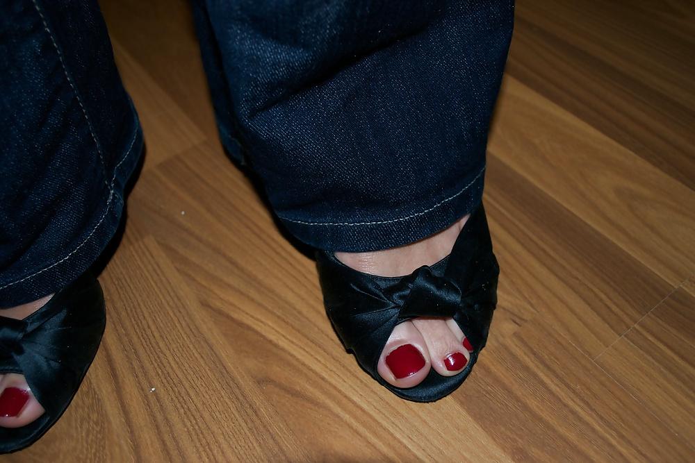 9P Schwarze Peep-Toe-Schuhe