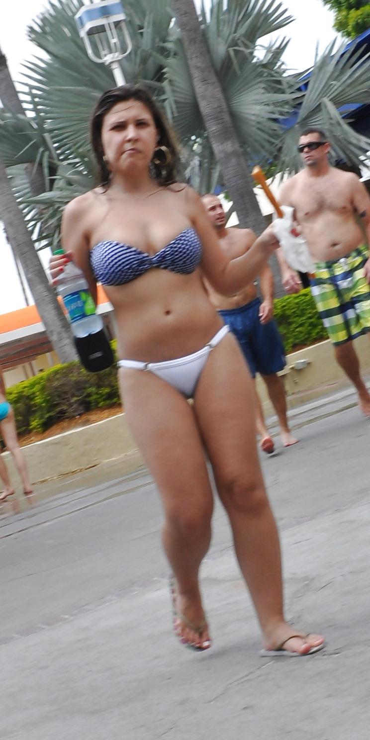18P Chick Eating a Churro - Public Candid Voyeur