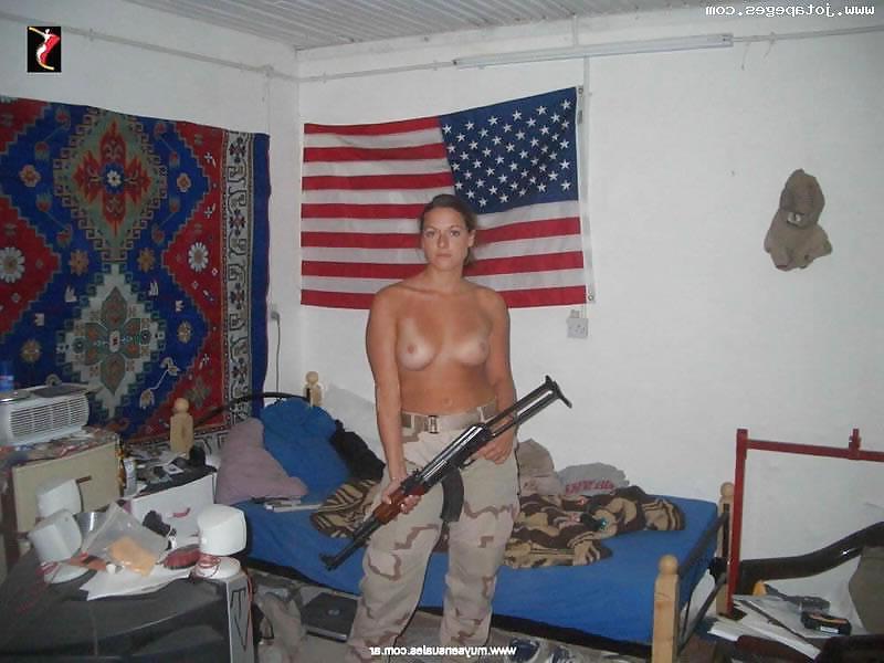 5P Nude with weapons