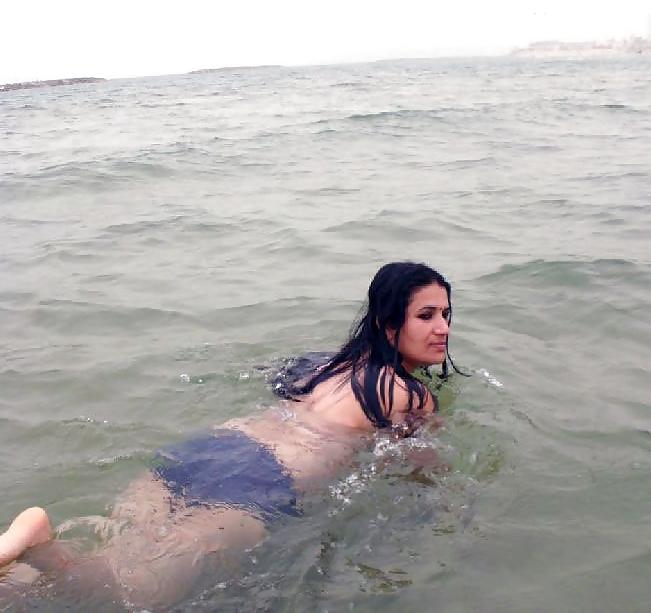 12P Indian hot mom