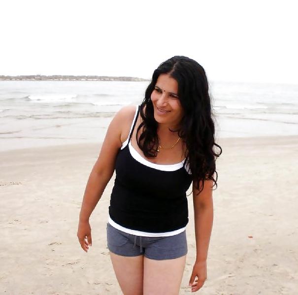 12P Indian hot mom