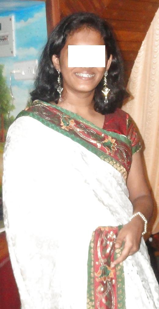 11P Indian Girls and Auntys