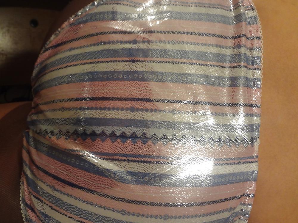 21P Shiny Panties over tights...Cumshot