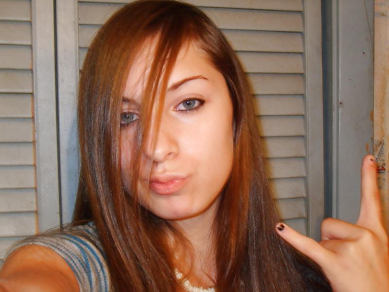 25P Hot teen in front of camera