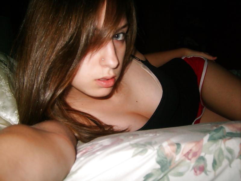 25P Hot teen in front of camera