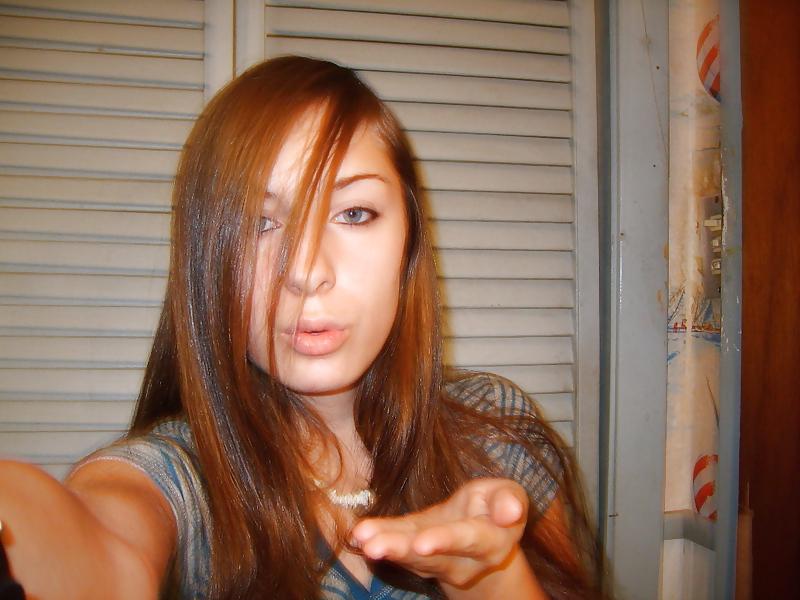 25P Hot teen in front of camera