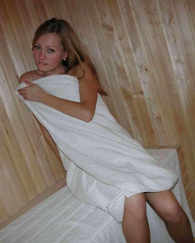 9P Sexy webcam, girl shy hot!!   on cam1st