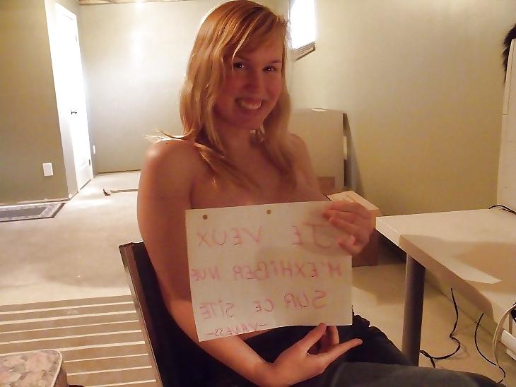 22P Vanessa like to show her beautiful body. Please Comment