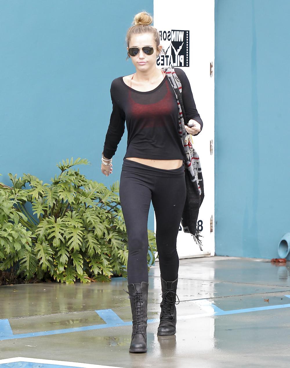 25P Beautiful Sexy Celebs by TROC