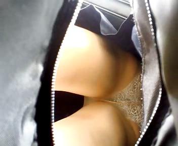 25P UPSKIRT PHOTOS