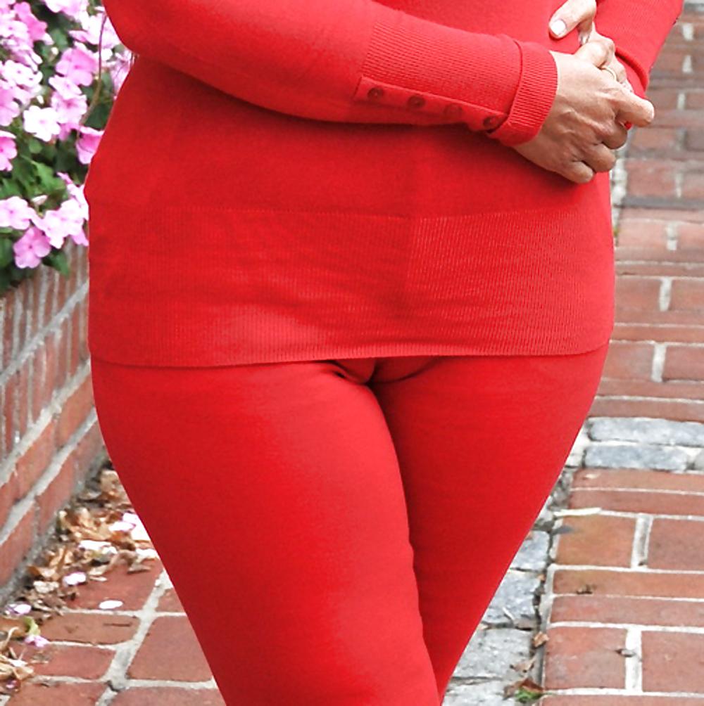 8P A Little Bit Of Spanish Camel Toe