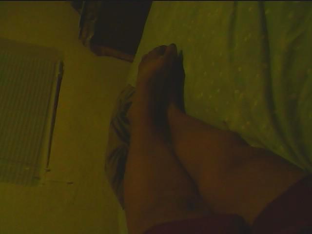 7P Feet i wanna cum all over (ladies i know)