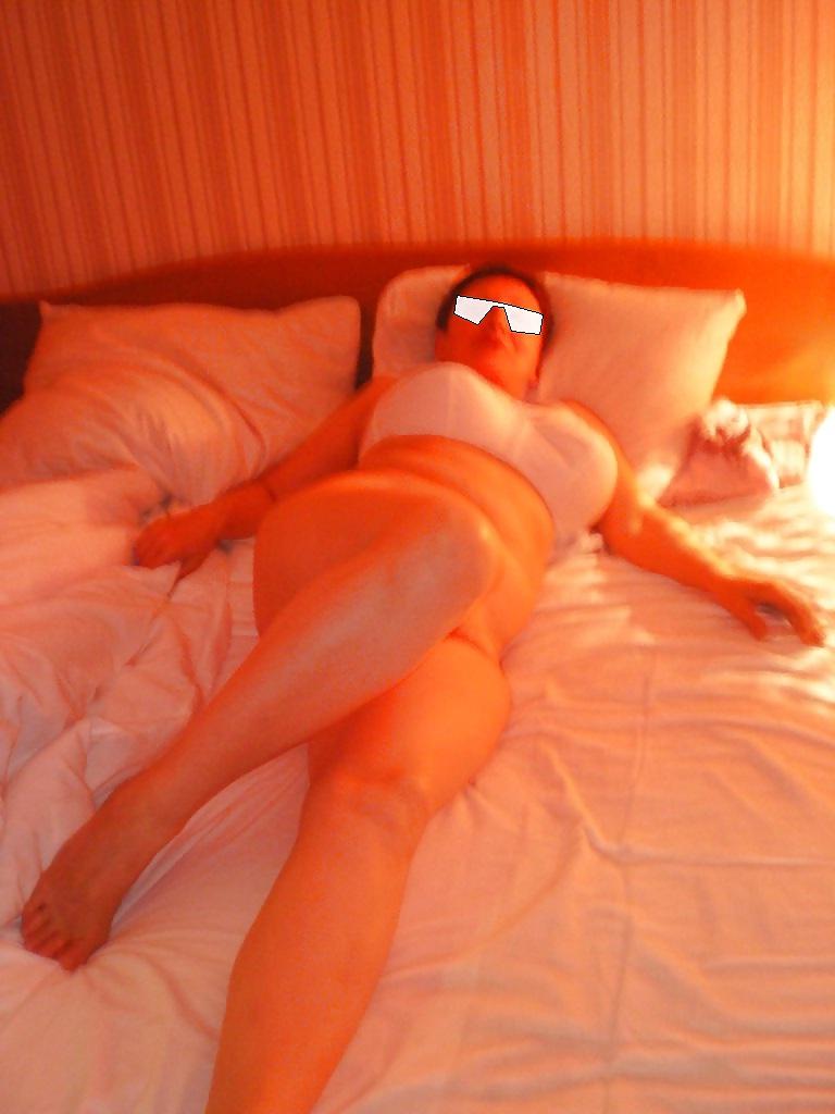 24P My girlfriend at the hotel