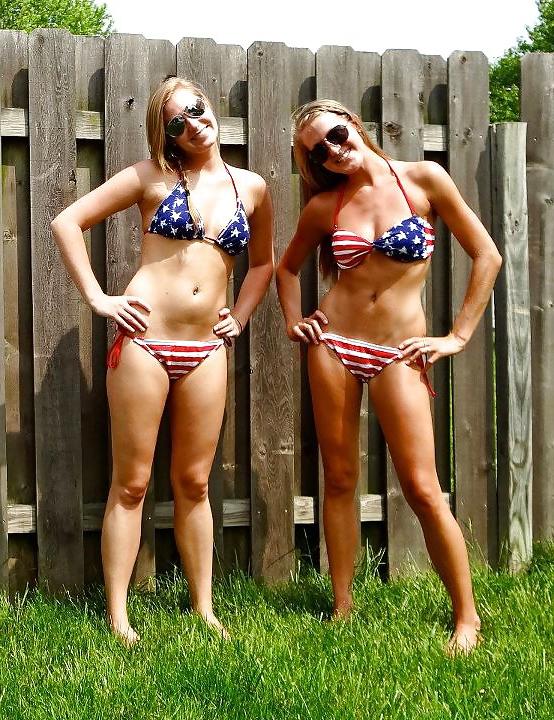 25P Bikini+Camel Toe+Tits= Erotica 7 By twistedworlds