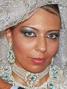 25P Non-porno Arab girl, with or without hijab
