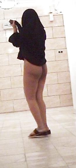 25P Non-porno Arab girl, with or without hijab