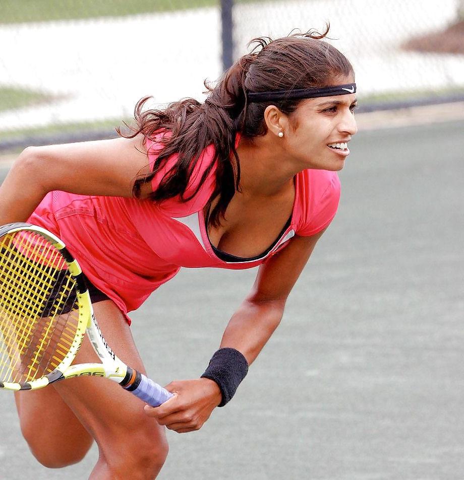 25P Beautiful Tennis Girls 7 By TROC