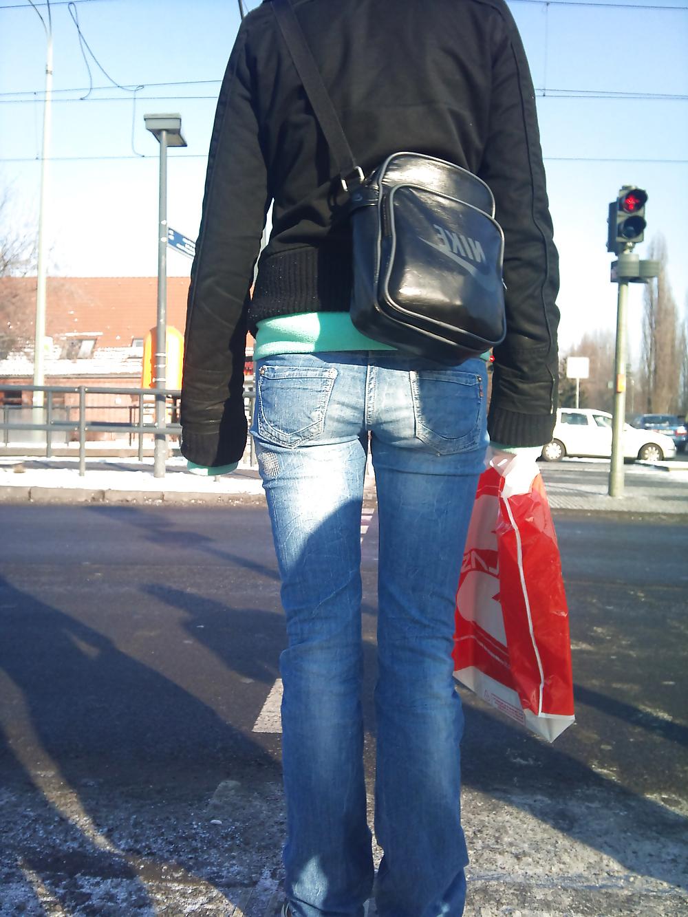 5P Sweet asses in the streets of berlin